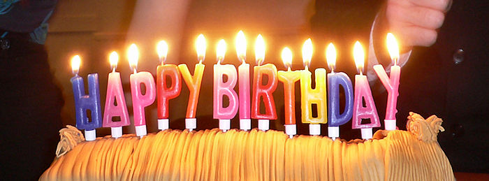 700px-Birthday_candles.jpg