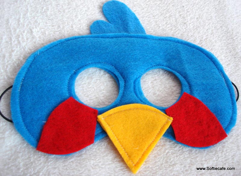 angry_birds_felt_masks_5.jpg