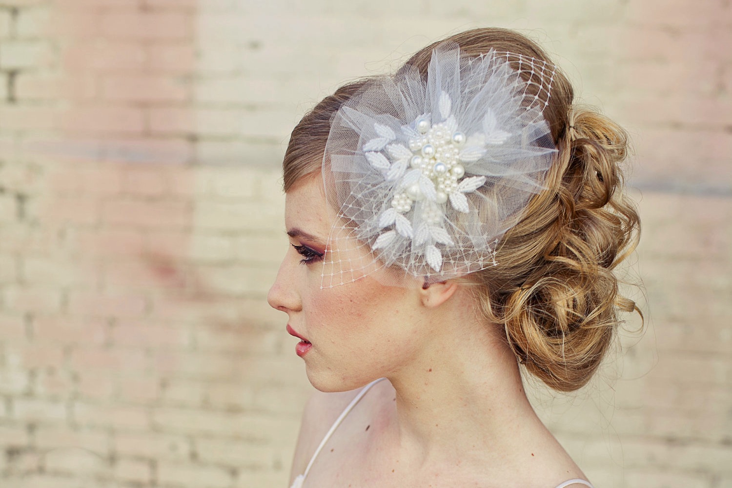 romantic-bridal-veil-wedding-hair-accessories-for-vintage-brides.jpg