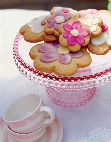 flower-cookies-de-55786564.jpg