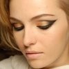 der-edelste-trend-des-fruehjahrs-gold-ob-als-augen-make-up-mit-400x400-bild-1-1683716.jpg