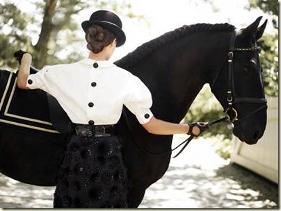 glamourous horse riding via yellowtrace tumblr[4].jpg