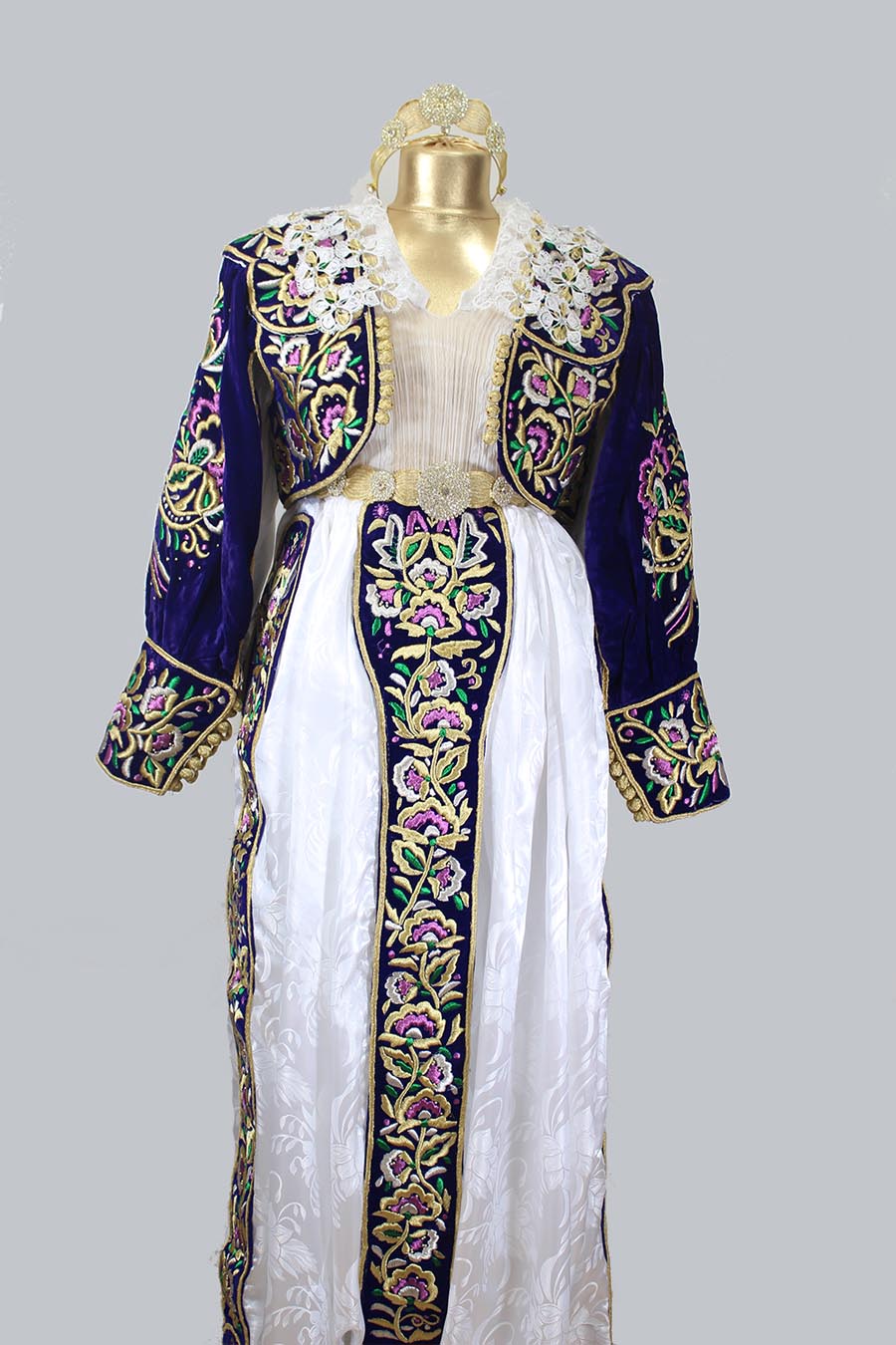 mor-sari-arnavut-kina-kiyafet.jpg