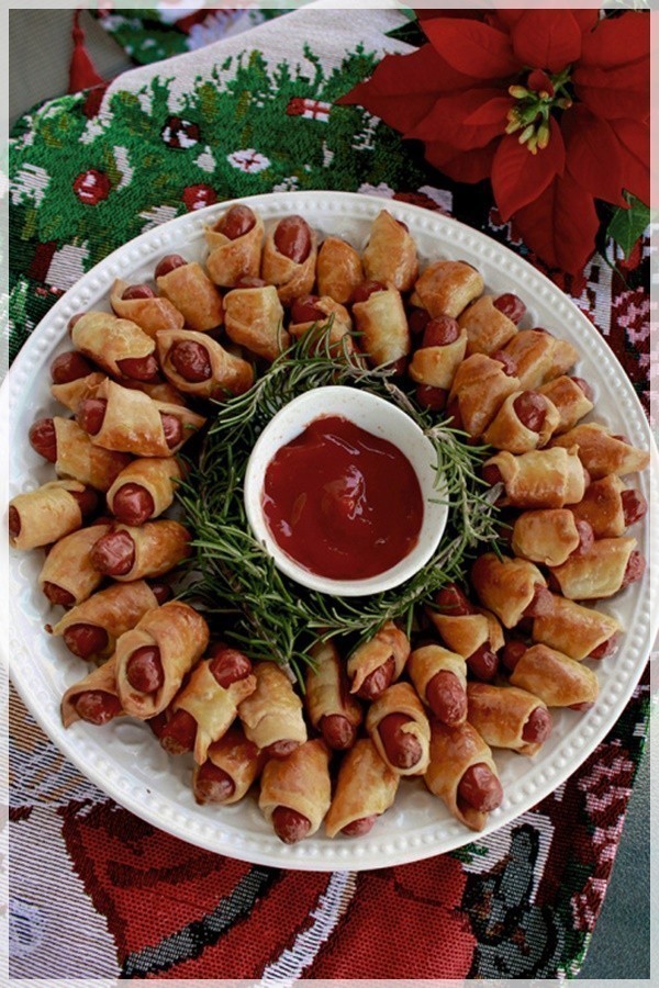 Sausage-Christmas-wreath-marmite-et-ponpon.jpg
