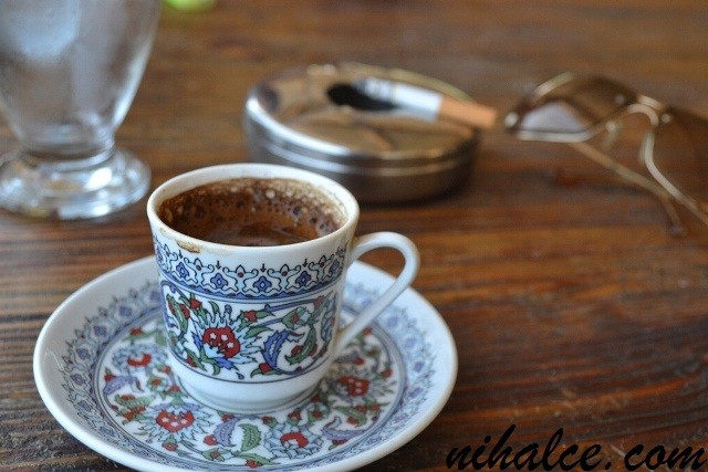 turk-kahvesi-sigara.jpg