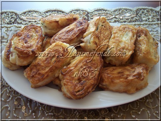Yumurtalı kızartma börek.jpg