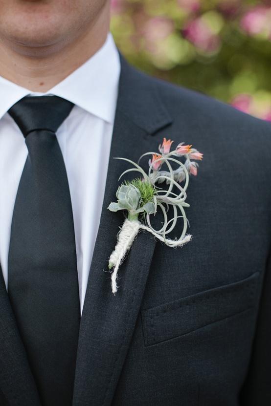 boutonnieres-for-the-boys.jpg