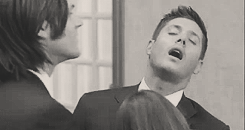 tumblr_macj06bAWD1r7bprho6_250.gif