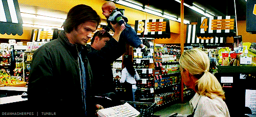 tumblr_m677uvLrdK1rv22a5o2_500.gif
