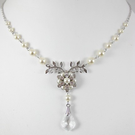 crystalpendantnecklace.jpg