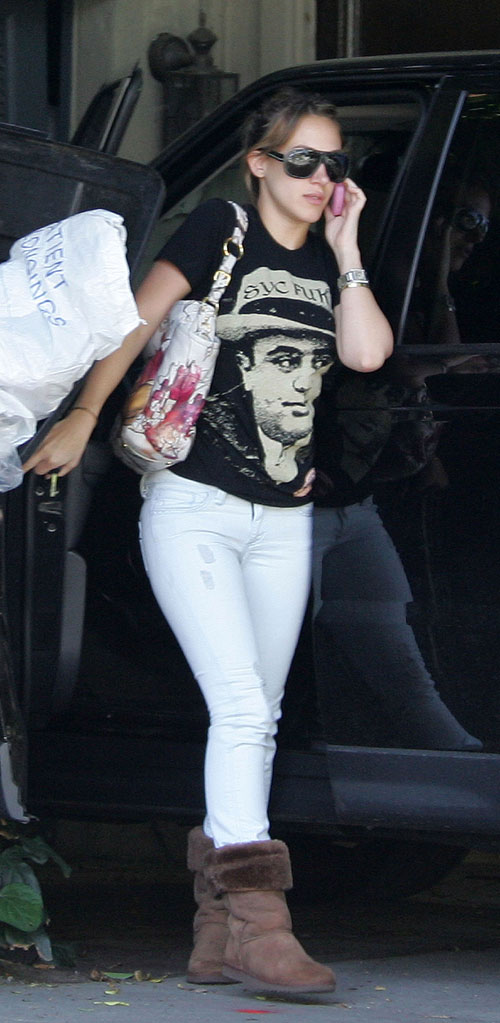 haylie_duff_antik_denim_3.jpg
