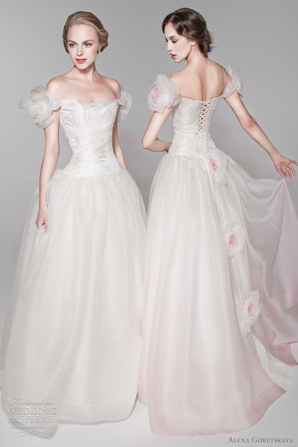 color-wedding-dresses-2012.jpg