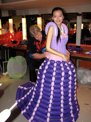 balloon_dresses_03.jpg
