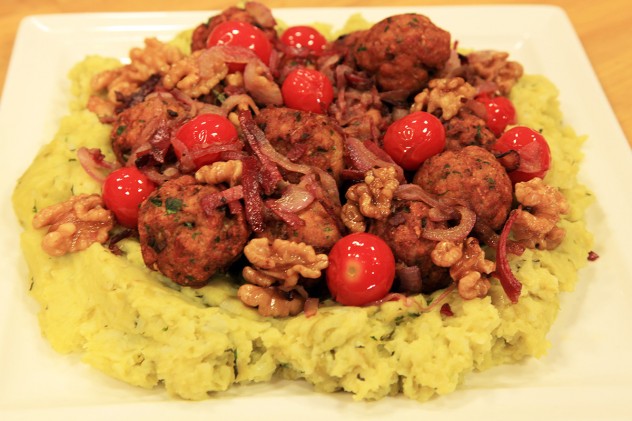 yesil-pureli-tavuk-kofte-2-632x421.jpg