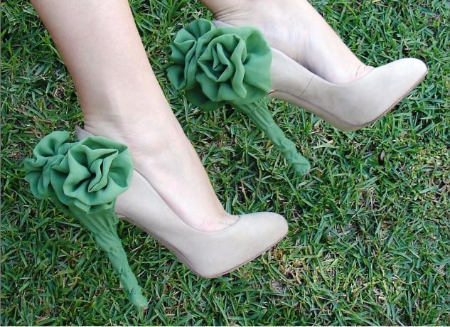 heel-condoms.jpg