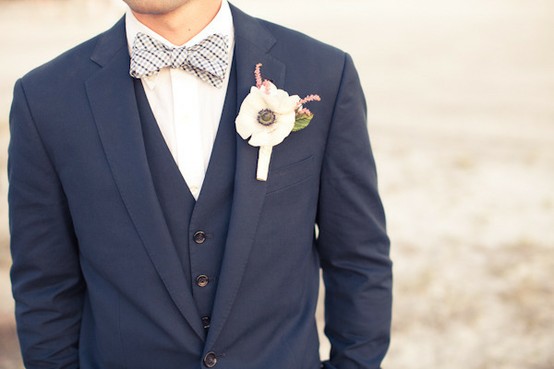 boutonnieres-for-the-boys.jpg