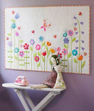diy-decor-miniature-applique-quilt-full-article-vertical.jpg