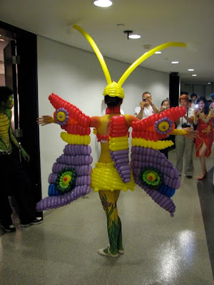 balloon_dresses_08.jpg