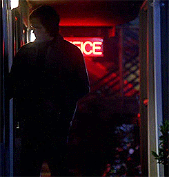 tumblr_meje3t73kp1qgo4tfo2_r1_250.gif