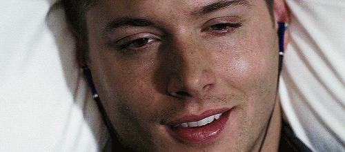 tumblr_mcacgeVRxW1qh402go1_500.gif