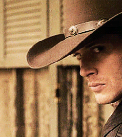 tumblr_n8lxfkwj4z1sr0pqfo3_250.gif