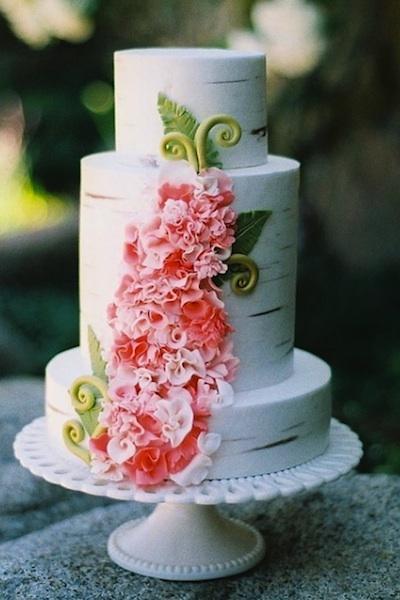 everything-that-sparkles-wedding-cakes-pinterest.jpg