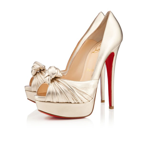christian-louboutin-jenny-pump-gelin-ayakkabisi.jpg