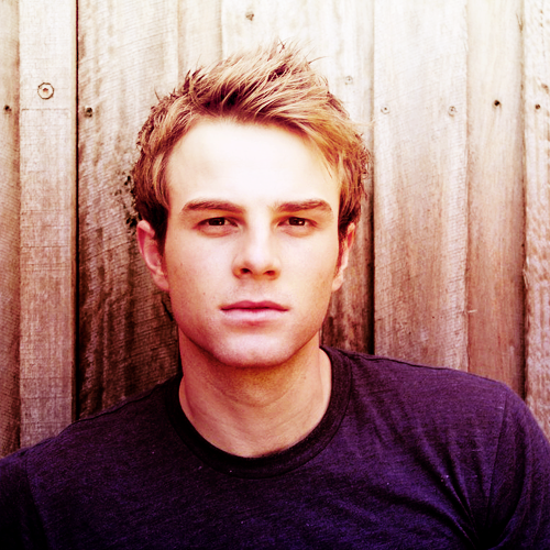 Nate-nathaniel-buzolic-29320075-500-500.png