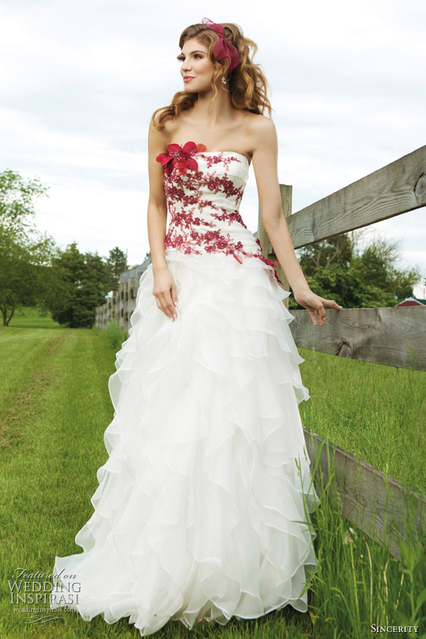 red-white-wedding-dress.jpg