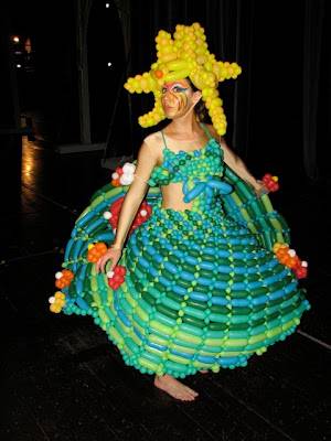balloon_dresses_06.jpg