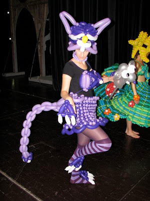 balloon_dresses_07.jpg