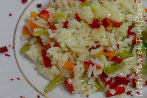 sebzeli-pirinc-pilavi.jpg