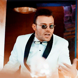 tumblr_nqz1r6OYLb1s4kkago3_400.gif