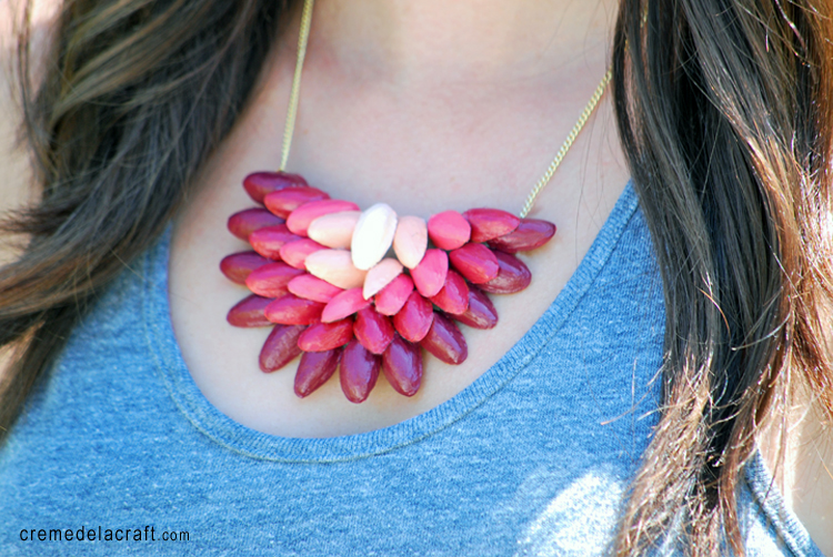 DIY-Project-Idea-Gift-Make-Ombre-Necklace-Jewelry-Pistachio-Shells-Craft-Upcycle.jpg