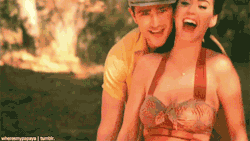 tumblr_lpj1hbpwHy1qgv10so3_250.gif