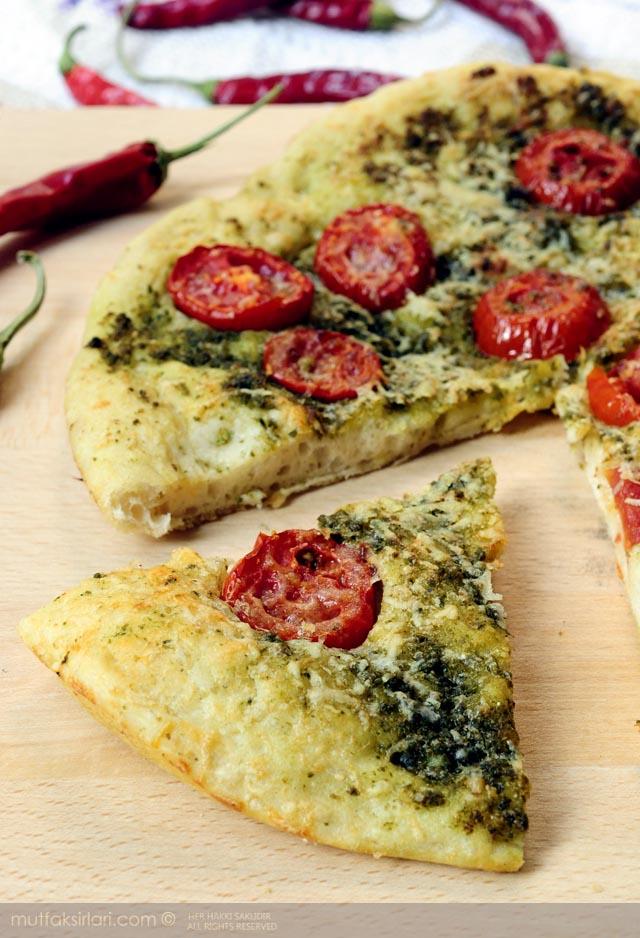 pesto_pizza1.jpg