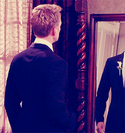 BR-wedding-3-barney-and-robin-31229555-245-260.gif