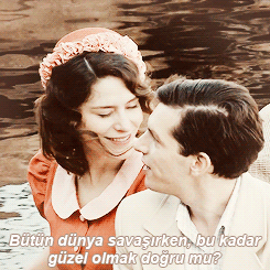 tumblr_miuntw5swT1ro1m0so1_r1_250.gif