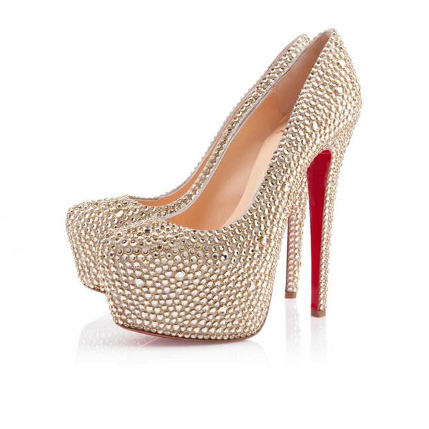 christian-louboutin-daffodile-gelin-ayakkabisi.jpg