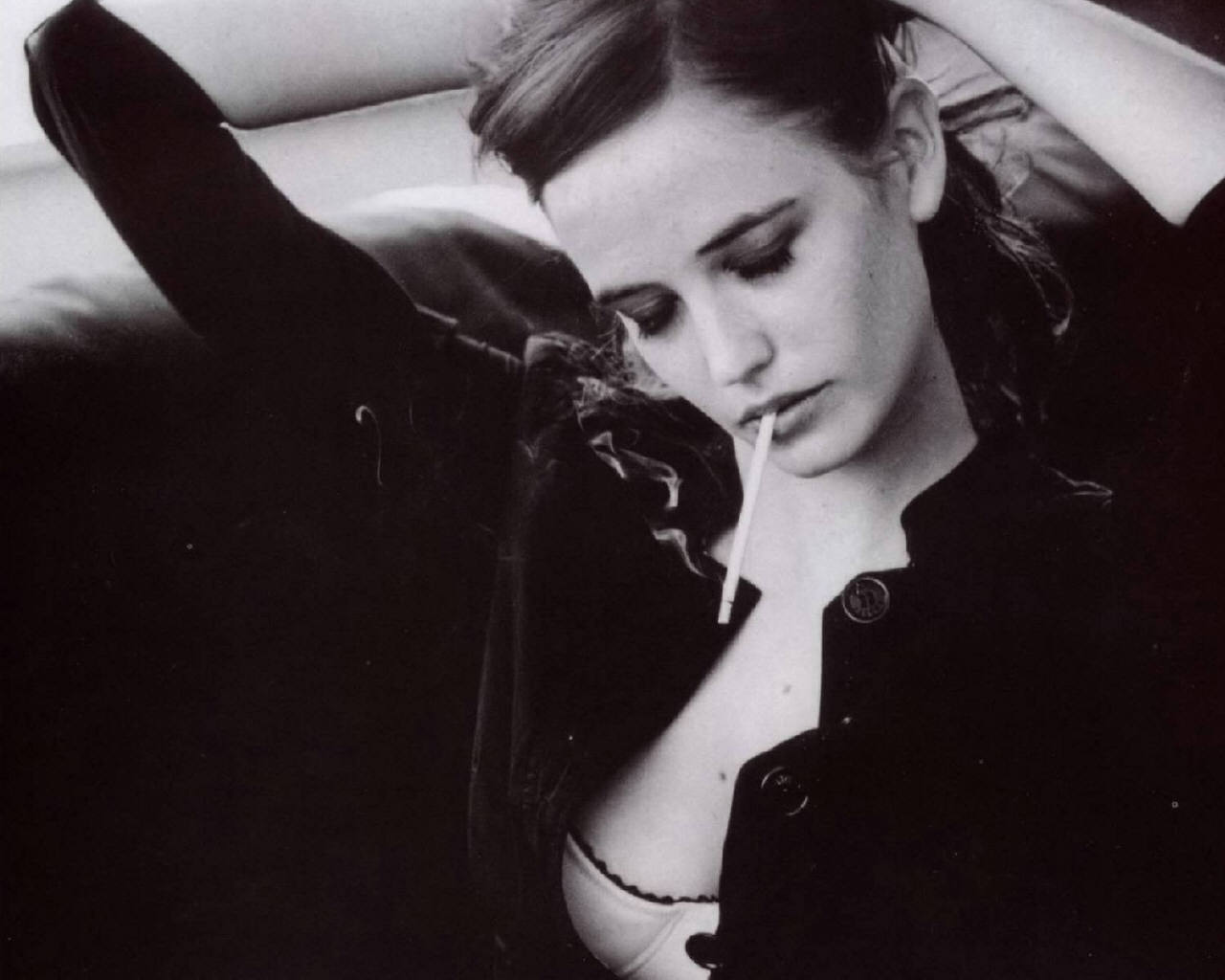 Eva-Green-eva-green-242709_1280_1024.jpg