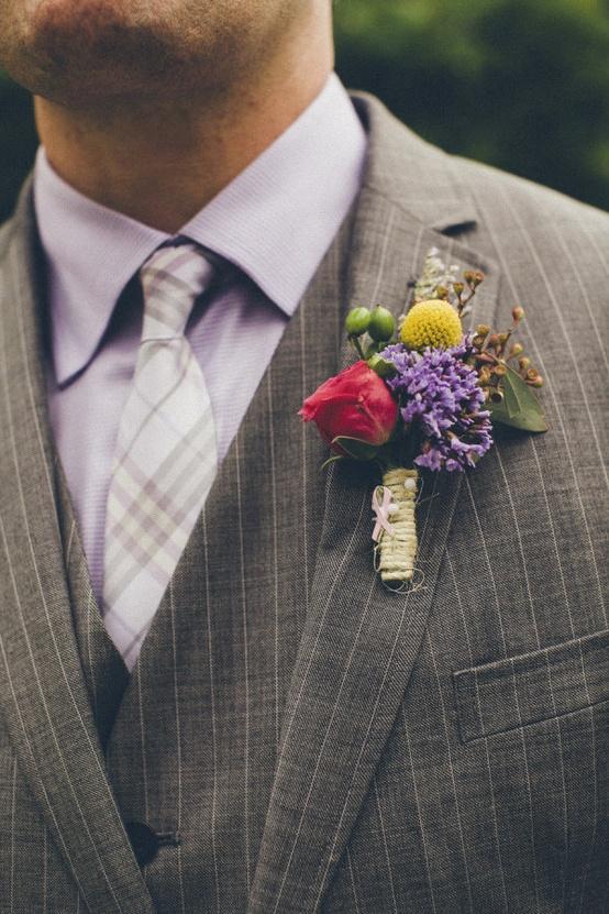 boutonnieres-for-the-boys.jpg