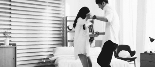 tumblr_mv70lpuaaQ1s3vagao1_500.gif