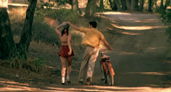 tumblr_lpj1hbpwHy1qgv10so2_250.gif