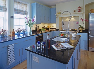 mavi-beyaz-lake-renkli+mutfak-modelleri3.jpg