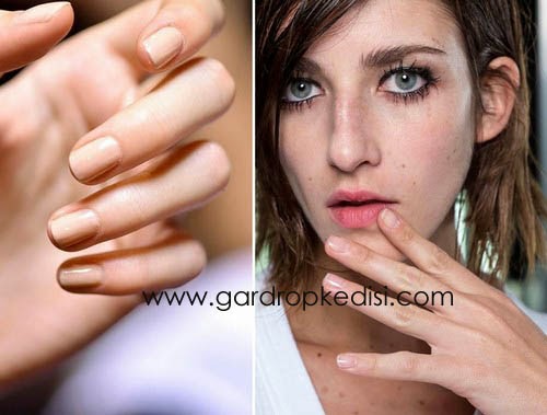 2014-ilkbahar-yaz-manikur-trendleri-nude.jpg