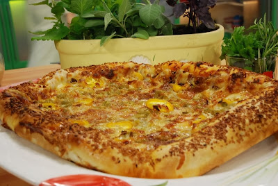 susamlizeytinlipizza.jpg