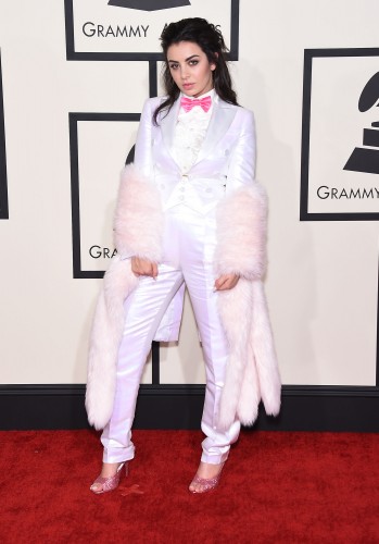 57th-annual-grammy-awards-arrivals-los-angeles-5-349x500.jpg