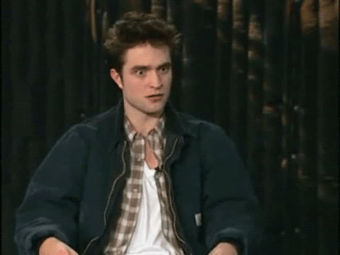 GIF-s-from-Robert-Pattinson-s-MTV-Interview-twilight-series-20329015-480-360.gif