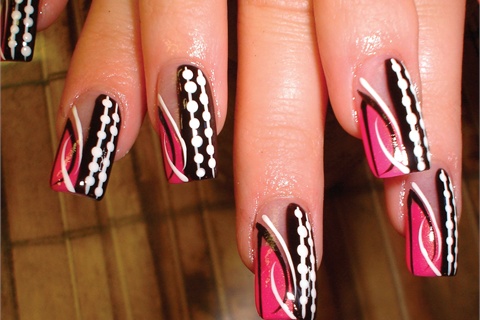 M-January-2009-pg-88-wendys-nail-art.jpg