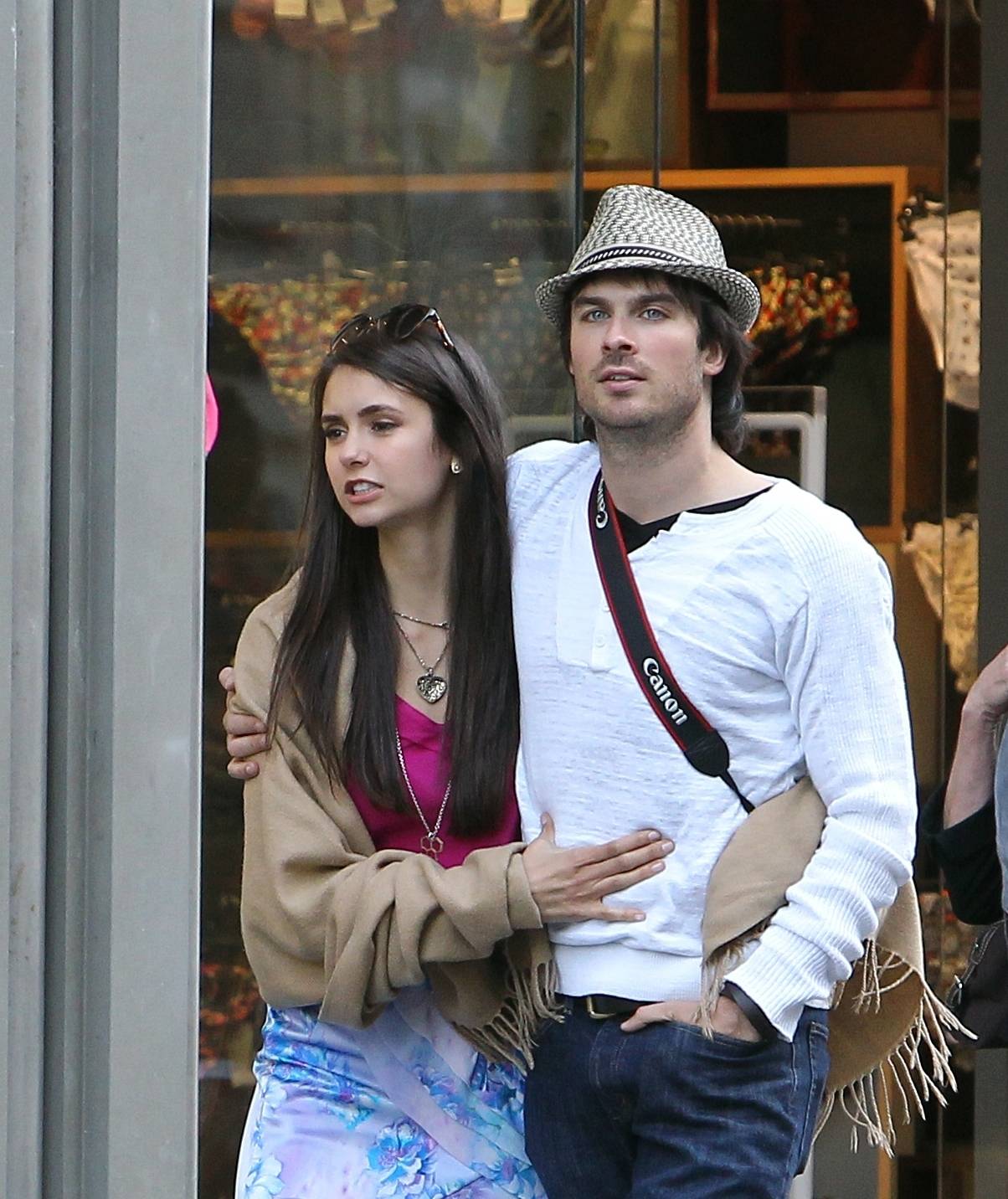 Ian-Nina-in-Paris-ian-somerhalder-and-nina-dobrev-22329741-1204-1432.jpg